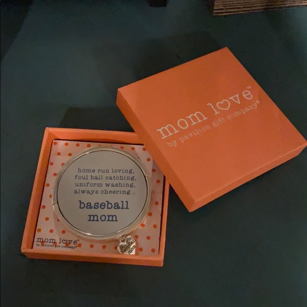 Mom baseball bracelet